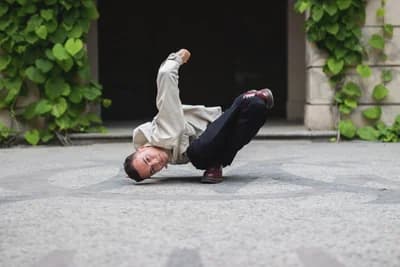 Artist Portrait Mr. Kriss, Credits Martin SuchaÌnek