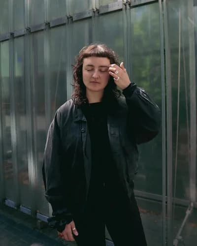 Artist Portrait Paula Theiss.